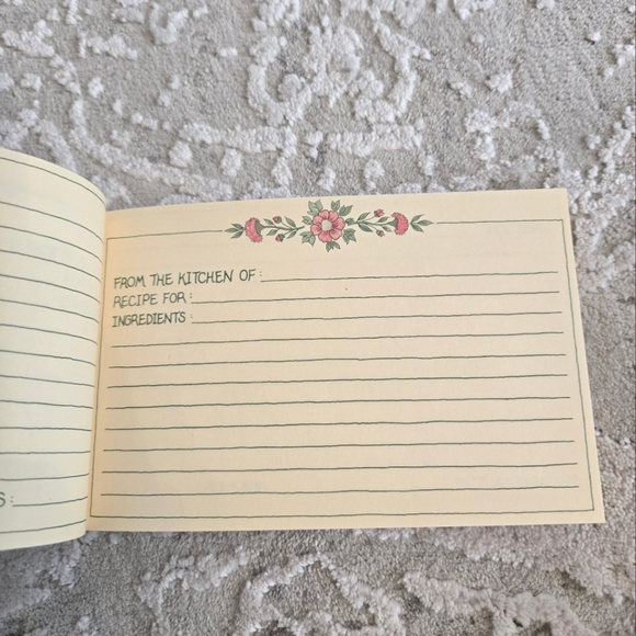 Vintage Floral Recipe Cards Book - Picture 3 of 6